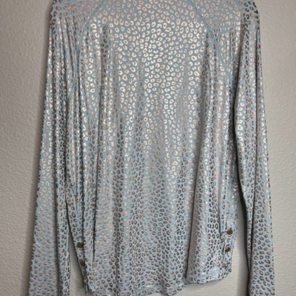 Zuda Foil Printed Baby Blue Pullover with Rose Gold Animal Detail XL - Picture 7 of 15